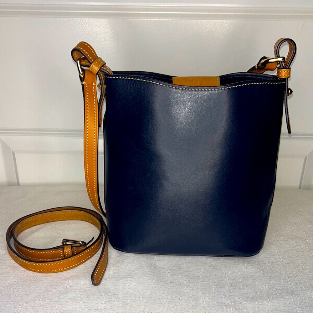 Dooney & Bourke Wexford Leather Ridley Satchel Midnight Blue with Gold Hardware - Picture 4 of 13